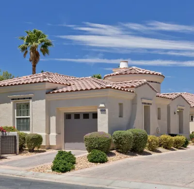 La Quinta Oasis - Pool - Hot Tub - Arcade - EV Charger-PGA West adjacent 260036🌴 Fritz Burns Park附近的飯店
