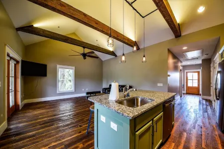 Old Town Bluffton 1 bedroom 1 bath apartment