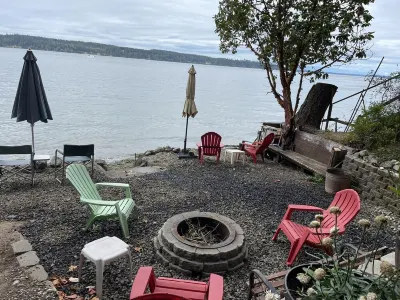 Glamping on the Puget Sound - Small Waterfront Cabin Hotels near Mount Ellinor