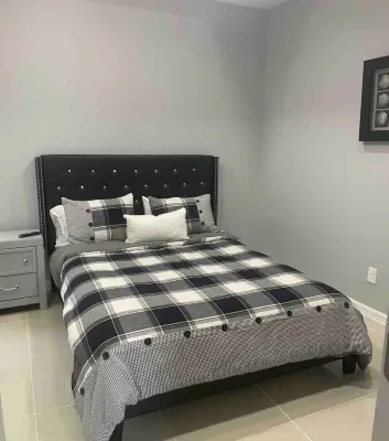 2BR Elegant Apartment for 8, Edinburg Texas Các khách sạn gần UTRGV Visual Arts Building