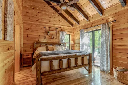 Serendipity Cabin- Relax & Recharge at RRG