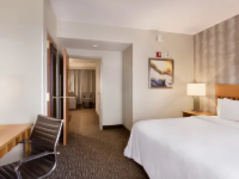 Embassy Suites Northwest Arkansas - Hotel, Spa & Convention Center Hotels in Rogers