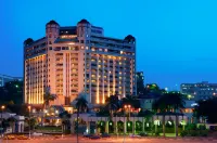 Hilton Yaounde Hotels near Galerie Gipza