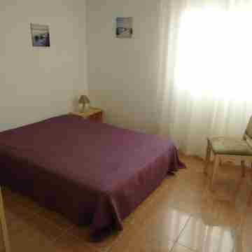 Air-conditioned house for holiday rental with wifi rated 2 stars Rooms