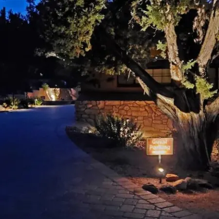 Sedona Vista Art Cottage - Historic & Beautiful! - 100% 5-Star Reviews!!