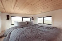 Peaceful Tiny Home on Hilltop with Gorgeous Sunsets & Scenic Views