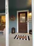 NEW-The Bluebird- Bungalow w/ Spa & Outdoor Living