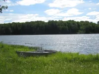 Cozy Lake Side Cabin
