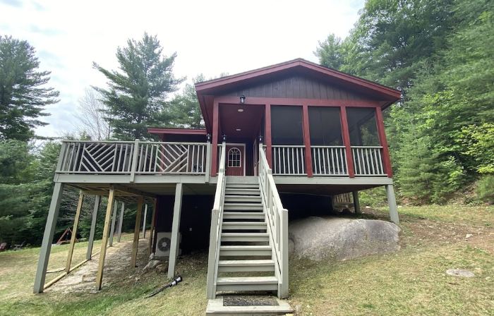 Luxury Mnt. View Cabin with game room, hot tub, fire pit and private ski trails
