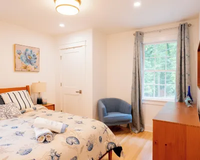 Luxury house 3 mins from UVA - Close to JPJ Arena