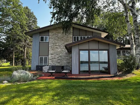 Lake Home perfect for families in a quiet Lake Antoine neighborhood.