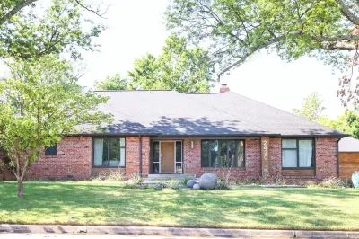 Unveiled Connection -Midtown Gem Hotel a 