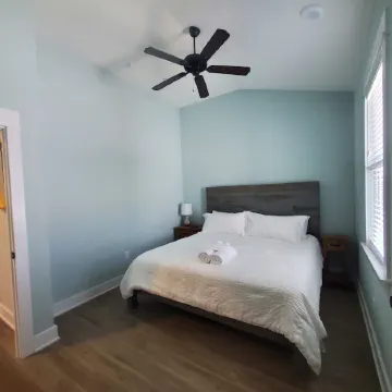 Walk to Corolla Village and the Beach!