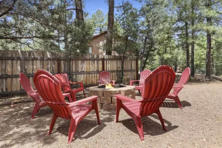 A real log cabin in the pines!