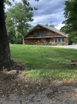 Lake front secluded house w/private boat/swim dock on 242 acre cattle ranch.