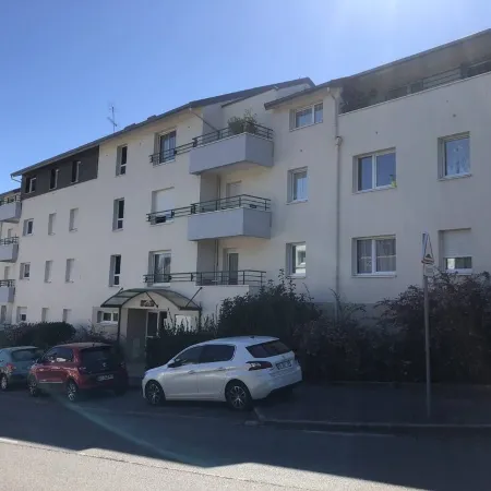 Confortable Studio Avec Balcon en Plein Centre de Concarneau - Parking Privé