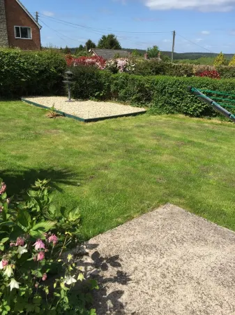 Peaceful, Cosy Cottage in the  Forest of Dean Overlooking Common Land.