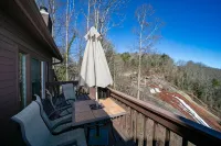 CONDO SITTING RIGHT ON TOP OF A WATERFALL AND MOUNTAIN VIEW!