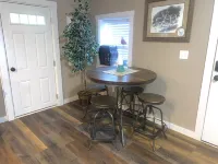 Lake Road Cabin C — Million Dollar Ozark View! Các khách sạn ở Iron County