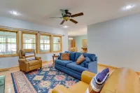 Modern Home in the Heart of Murphy, Hi-Tech Massage Chair, Jetted Tub, KING Bd!