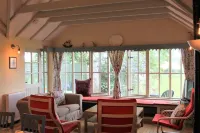 3 bedroom cottage, with far reaching views of the garden and open countryside.