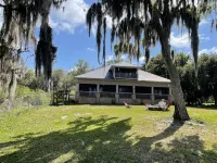 House in Melrose on Lake Sante Fe - 4-Sterne
