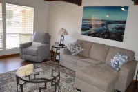 ARCATA ONE BEDROOM- stay near and downtown CalPoly Humboldt - a 13-min stroll - Wifi