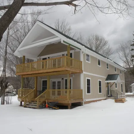 ⭐ Spacious Lake House Just Minutes From The Slopes ⭐