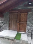 Cozy open-plan studio apartment with a view of the valley