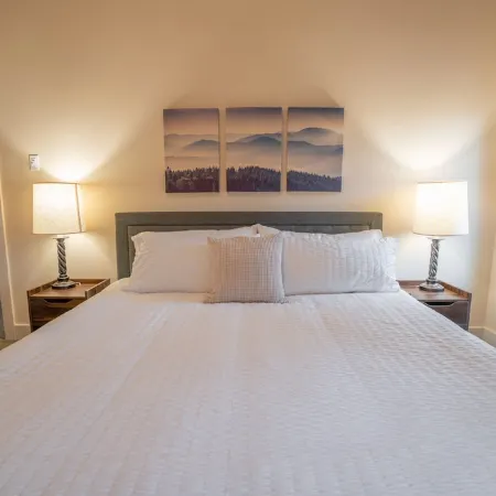 View stunning sunsets and enjoy cozy comfort steps from the heart of Sisters.