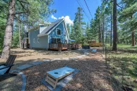 Charming Cottage-Backs the Nat.Forest with Spa, AC/Heat, Fire Pit and Game Room!