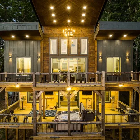 7p salt water Hot Tub/New construction/Amazing view