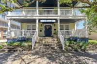 Crocus by the Sea Charming 3 bedroom 5 minute walk to beach pet friendly