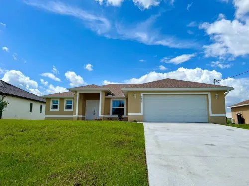 COZY HOME AWAY FROM HOME!