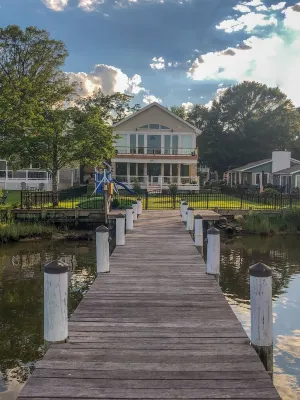 Waterfront 4 BR home with private pier and boat dock