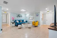 Sunny Escape in Pinellas Park Hotels in Pinellas Park