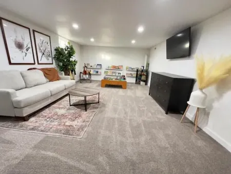 Modern Home Fully Remodeled W/Exercise Area