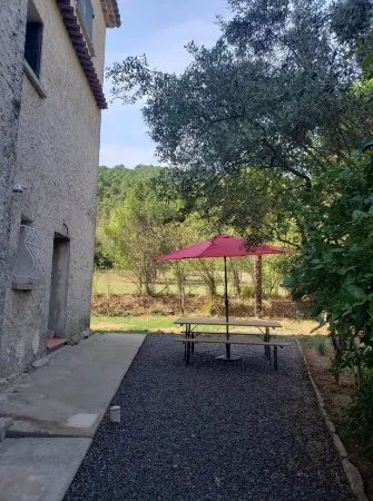 2 Bedroom Apartment in Anduze