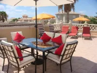 VILLA SUNRISE Detached Villa with Private Pool and Wi-Fi Hotels in Quesada