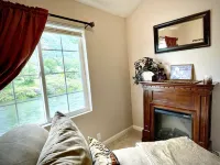 Riverfront on the Rogue! Ideal Southern Oregon location