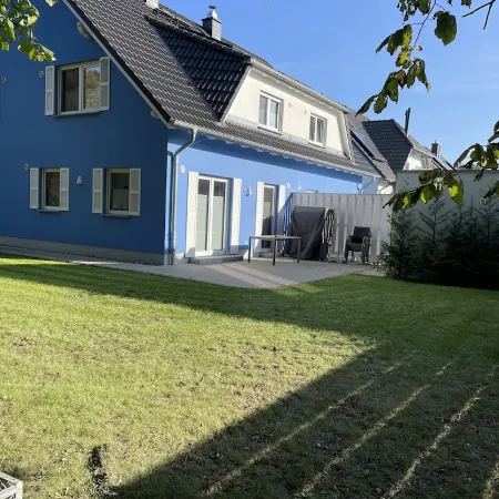 New from 06. 01. 20 - Parkkoje - with sauna, fireplace, W-Lan, about 200 meters from the beach