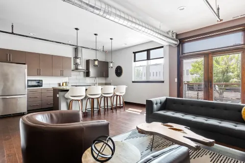 The Badlands Loft - 4-Star