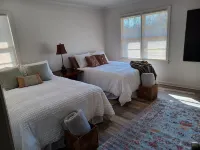 Urban Ranch, at the Treasure House .. 8 Bed 3 Bath 2 Kitchen + Basement Suite