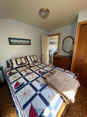 York Beach Ocean View 2-Bedroom Cottage at the Heart of Long Sands Beach
