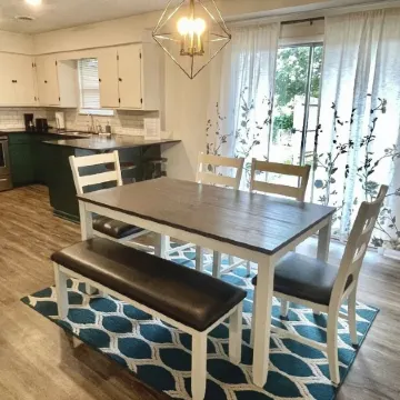 Relaxing, Spacious, Quiet, Ranch-style Getaway