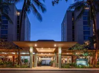 Luxury Oceanfront Mahana Kaanapali. WHALE WATCH FROM LIVING ROOM SWIVEL CHAIRS!