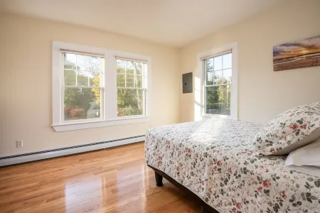 Cozy 2BR Apartment in Charming Snug Harbor, Duxbury, MA