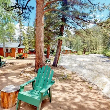 Original RMNP River Front Cabin on Thompson River