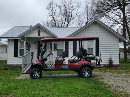 Park View Place 4 Blocks From the World's Biggest