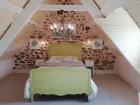 Stone house between Crozon and Camaret near beaches with WIFI